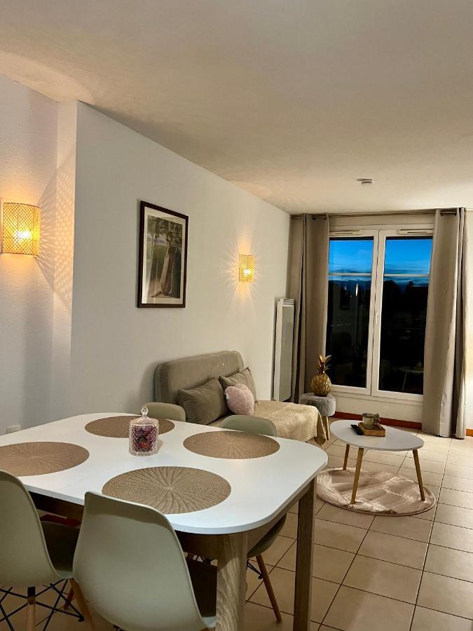 Chez Suzette-residence-piscine-sauna Apartment *